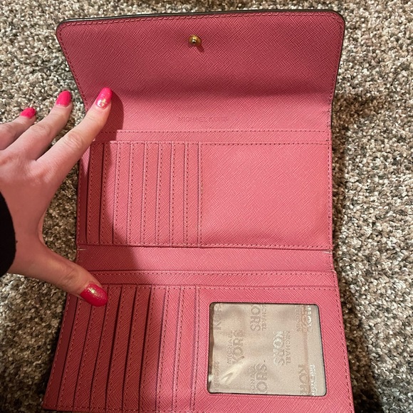 Michael Kors Purse - Picture 7 of 8